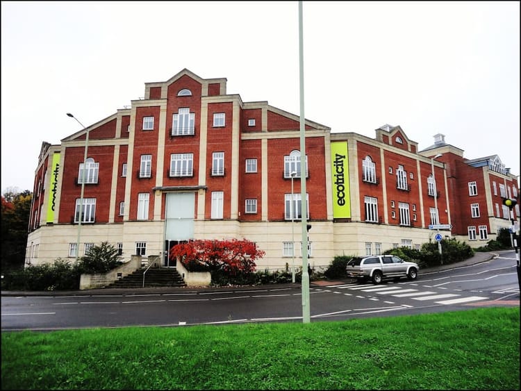 Express Dale-ivery: Ecotricity founder shacks up with right-wing media